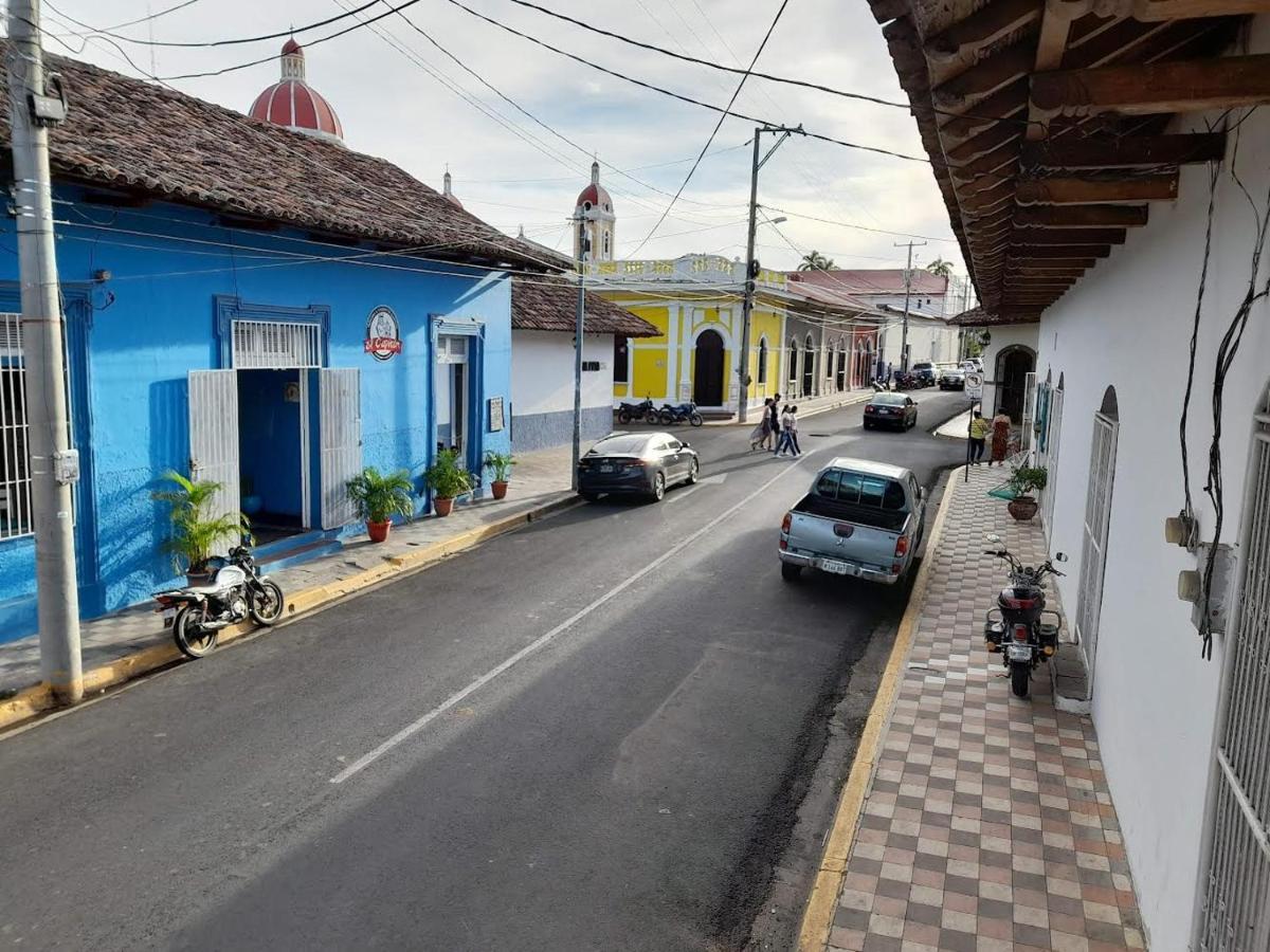 Casa Yoly Hostel กรานาดา ภายนอก รูปภาพ