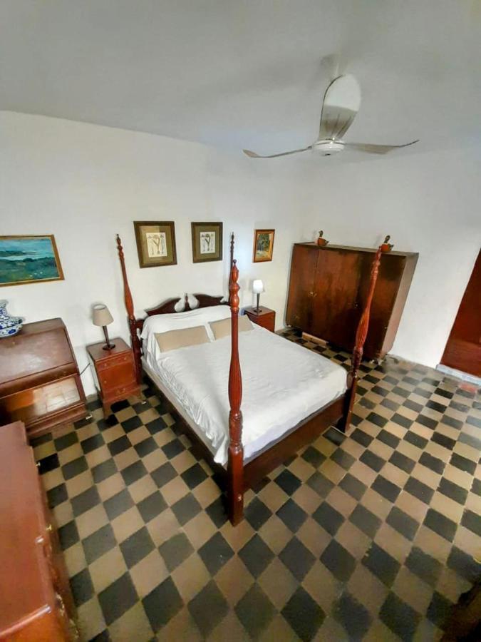 Casa Yoly Hostel กรานาดา ภายนอก รูปภาพ