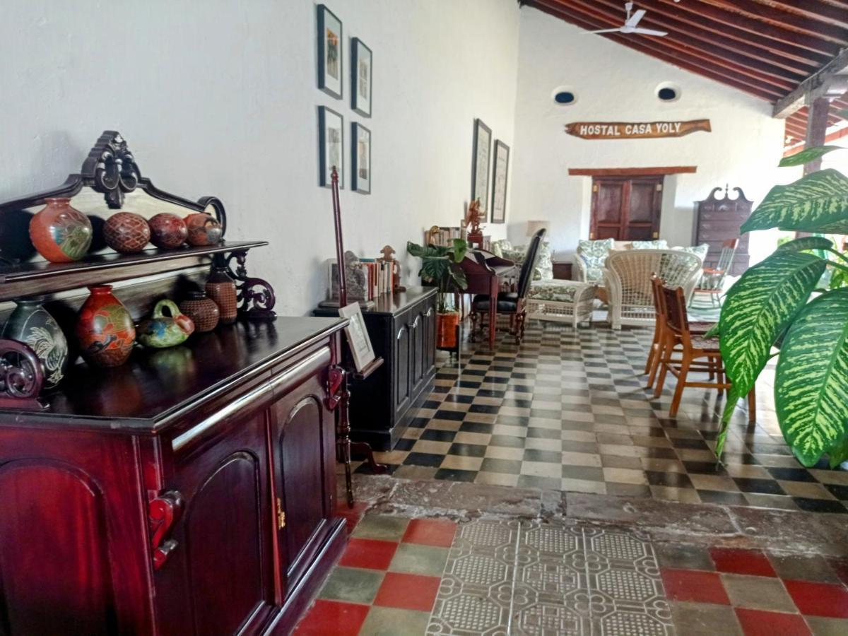 Casa Yoly Hostel กรานาดา ภายนอก รูปภาพ