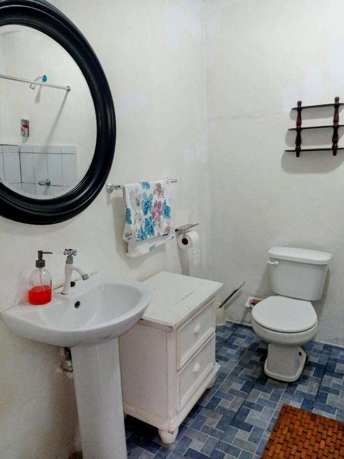 Casa Yoly Hostel กรานาดา ภายนอก รูปภาพ