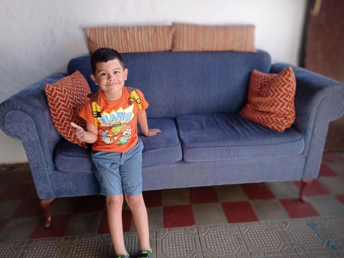 Casa Yoly Hostel กรานาดา ภายนอก รูปภาพ