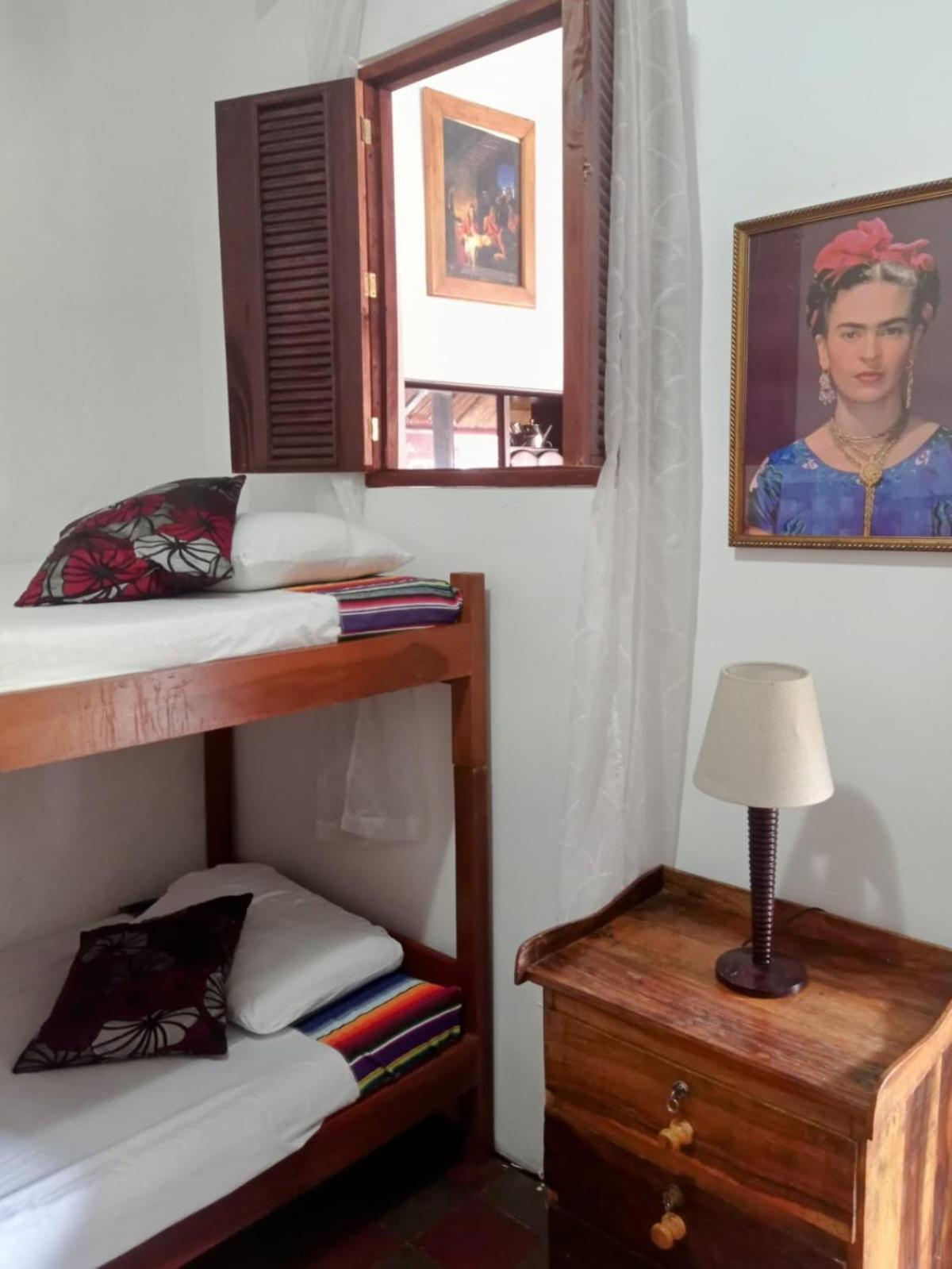 Casa Yoly Hostel กรานาดา ภายนอก รูปภาพ