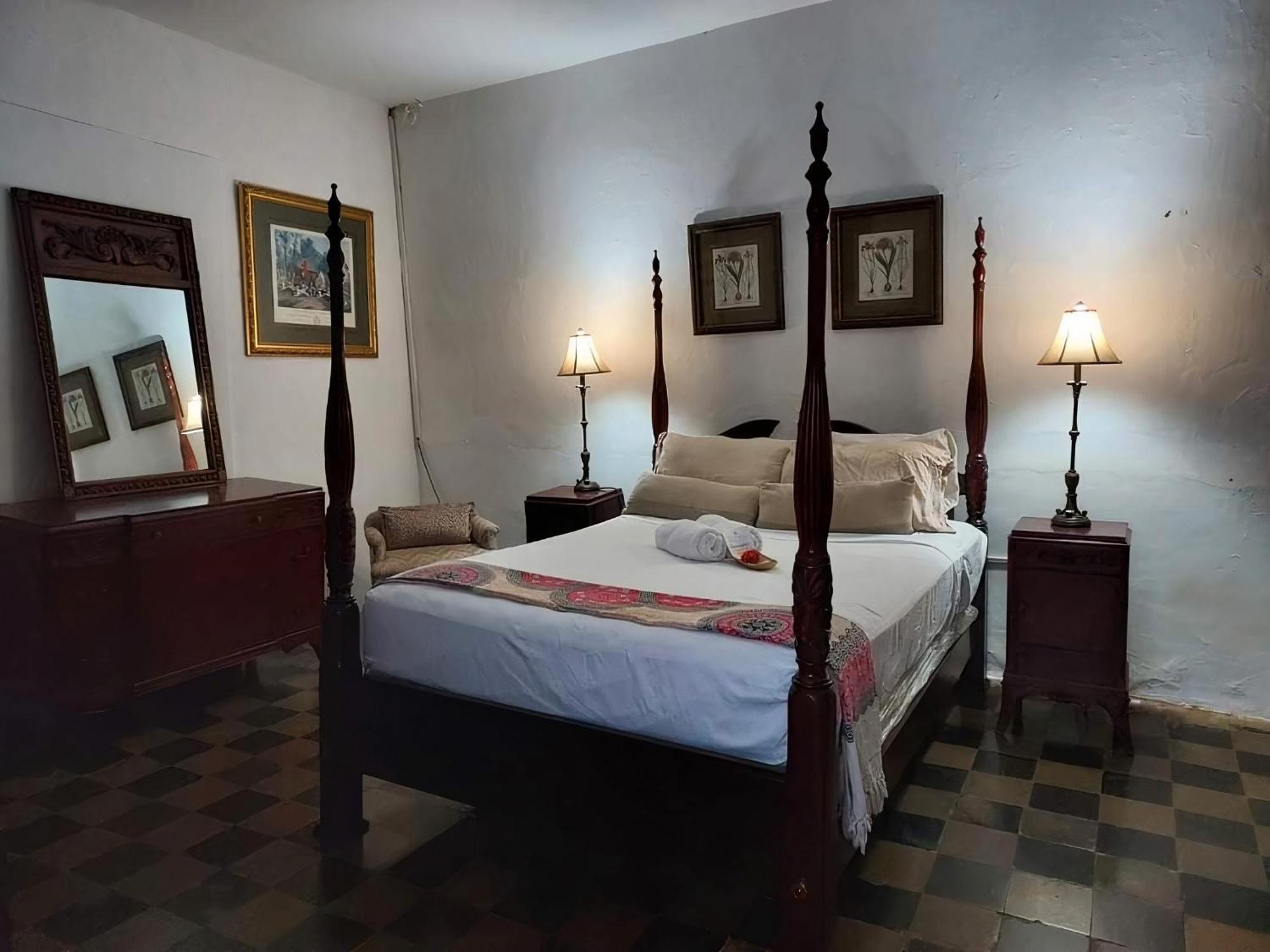 Casa Yoly Hostel กรานาดา ภายนอก รูปภาพ