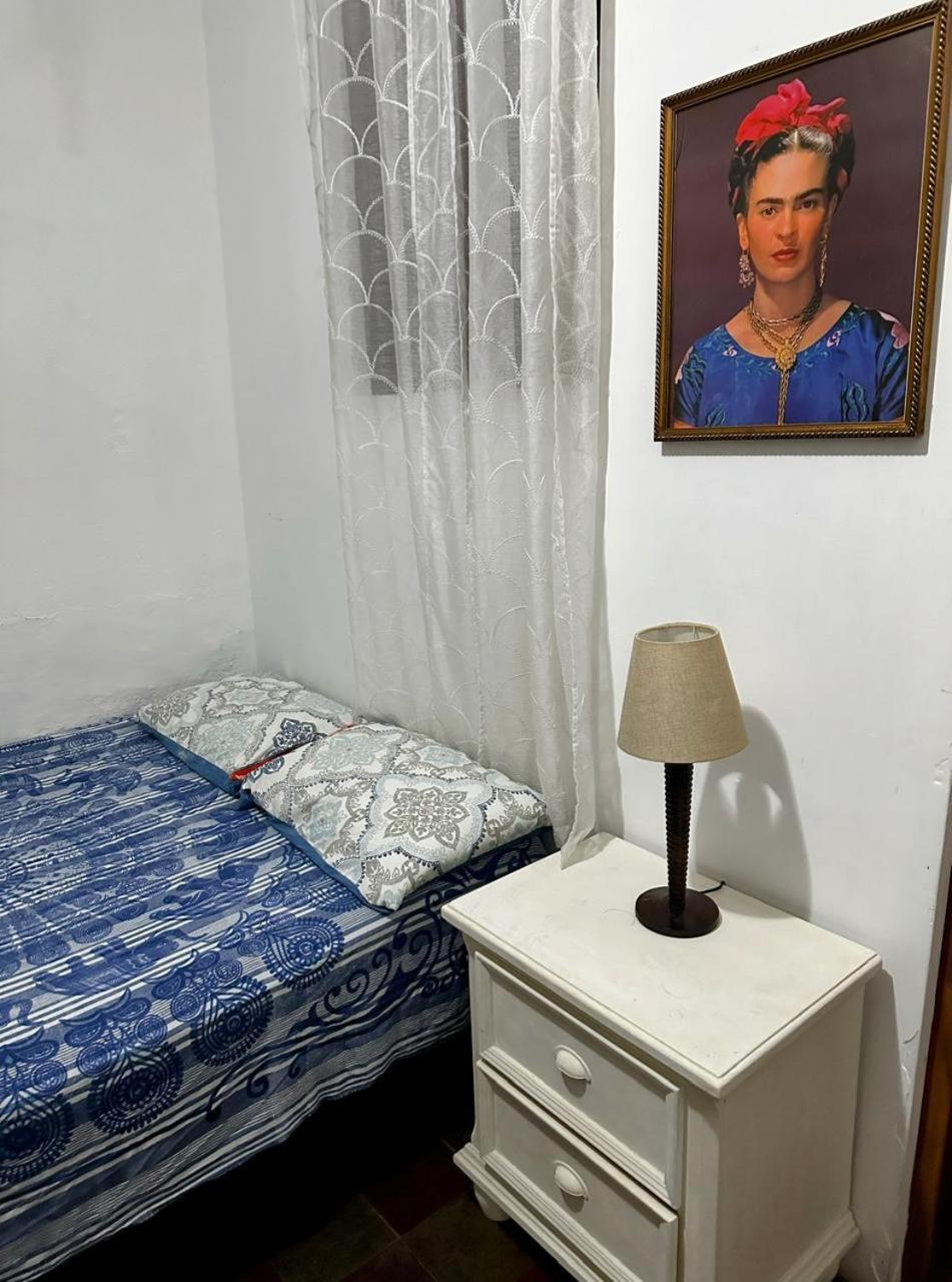 Casa Yoly Hostel กรานาดา ภายนอก รูปภาพ