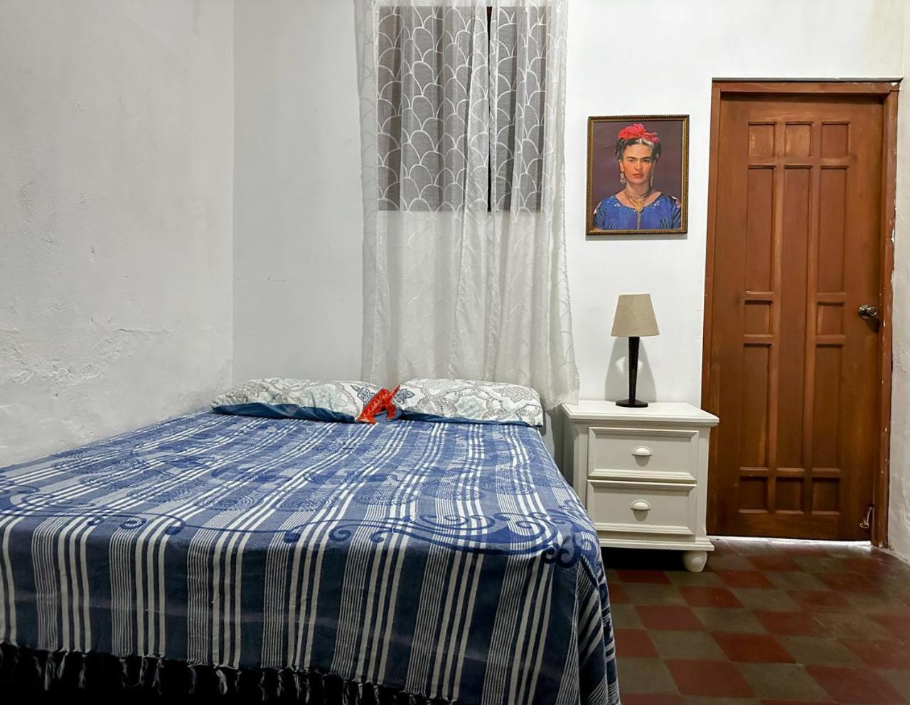 Casa Yoly Hostel กรานาดา ภายนอก รูปภาพ