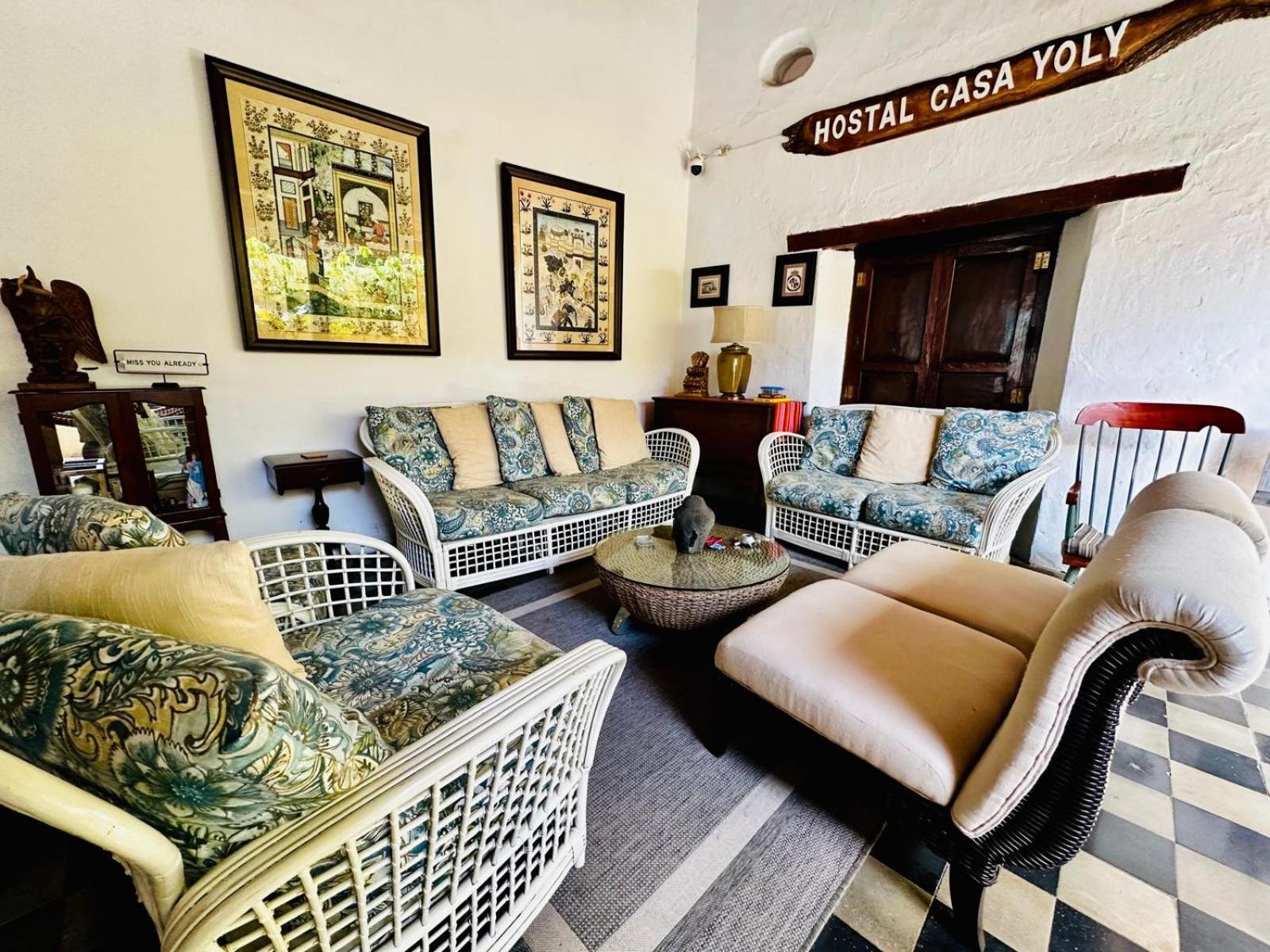 Casa Yoly Hostel กรานาดา ภายนอก รูปภาพ