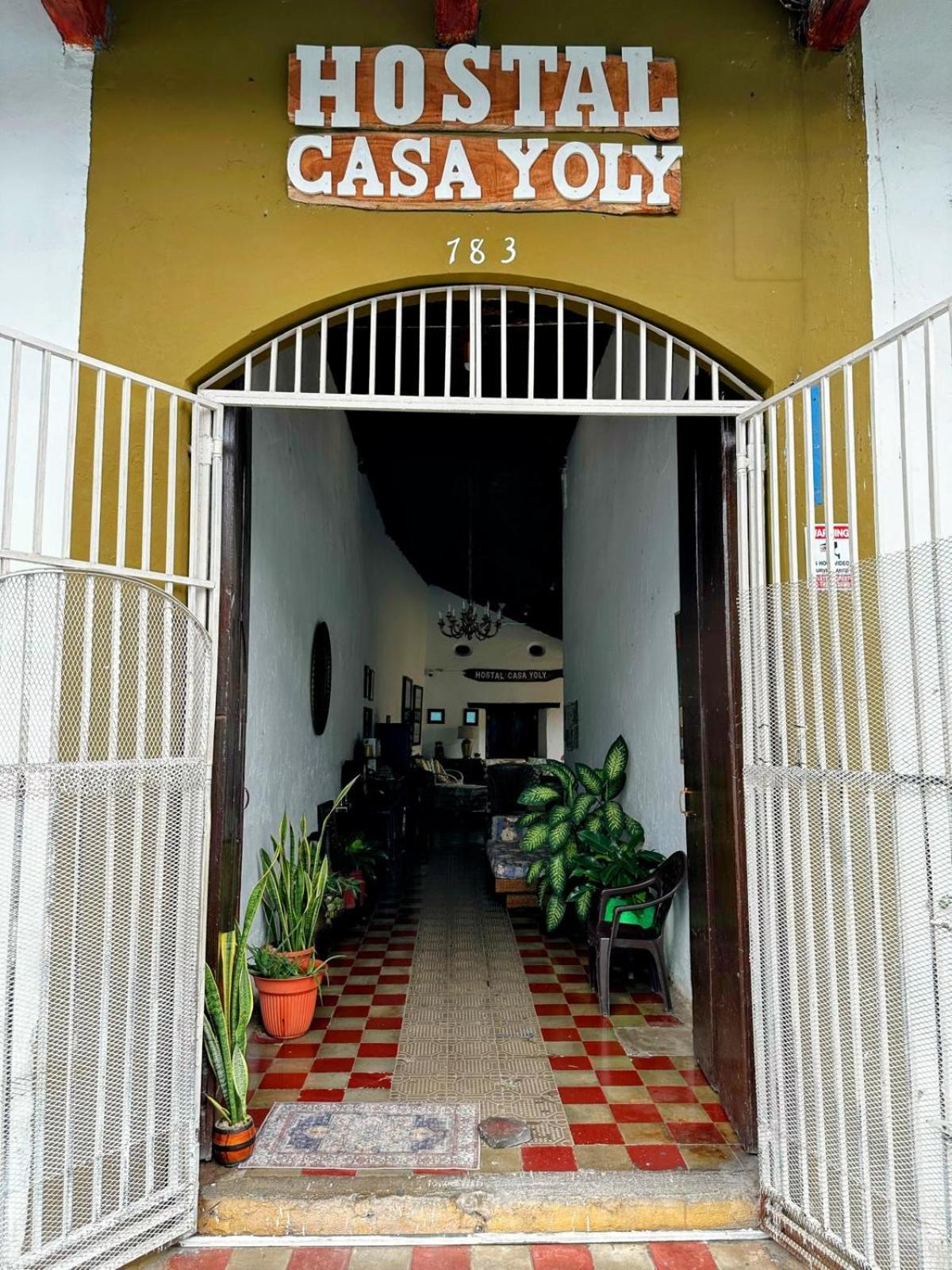 Casa Yoly Hostel กรานาดา ภายนอก รูปภาพ