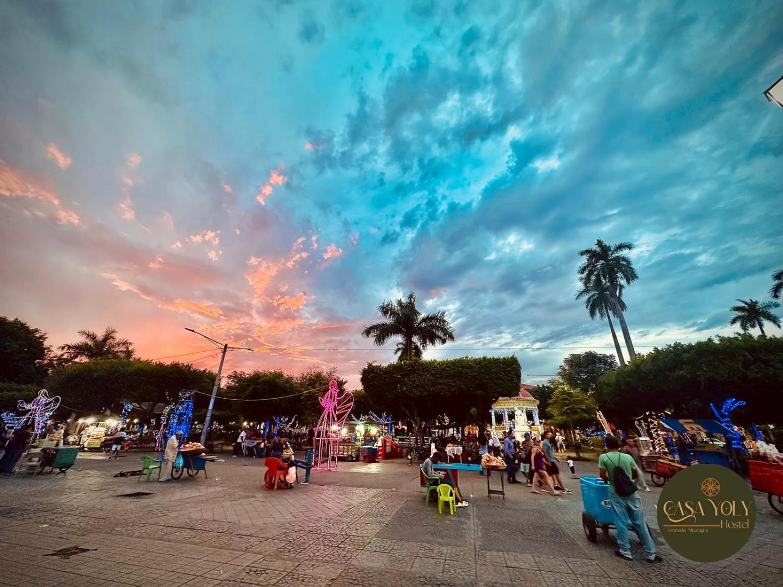 Casa Yoly Hostel กรานาดา ภายนอก รูปภาพ